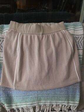 Women's Taupe Elastic-Waist Casual Tennis Skirt With Shorts Underneath